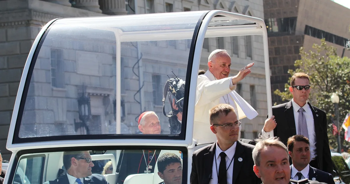 Un Nuovo Capitolo nel Pontificato: La Guida di Papa Leone XIV e l'Unità Cristiana