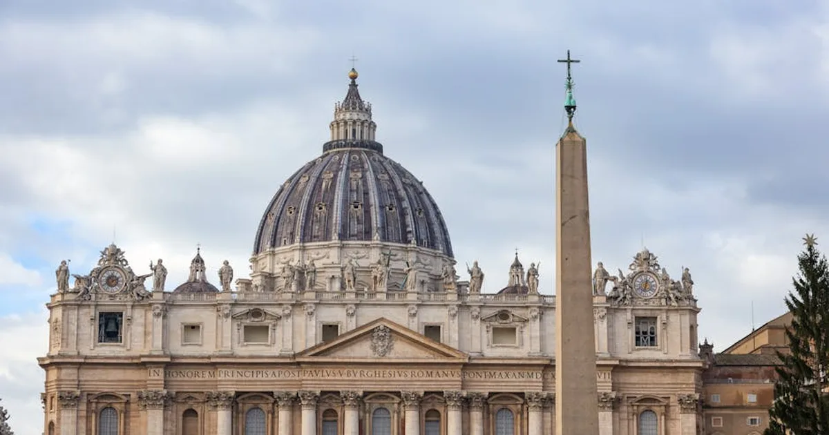 Diálogo histórico entre Papa Leão XIV e Arcebispa Sarah Mullally no Vaticano
