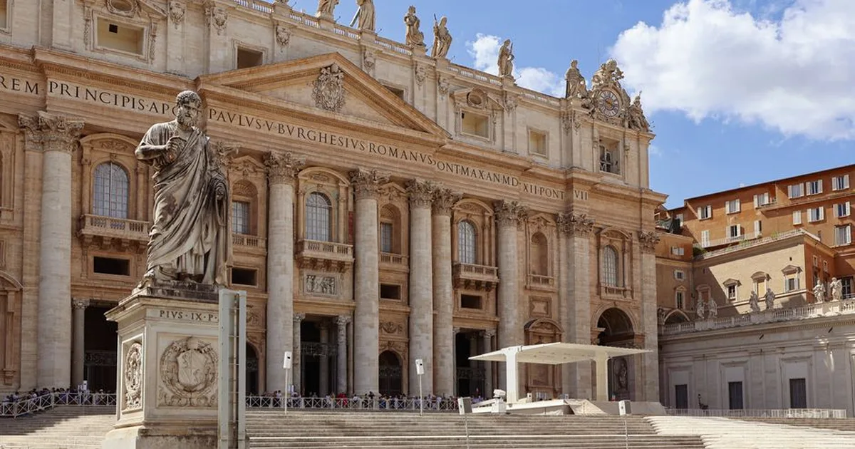 San Pietro: Apostolo, Primo Papa e Fondamento della Chiesa