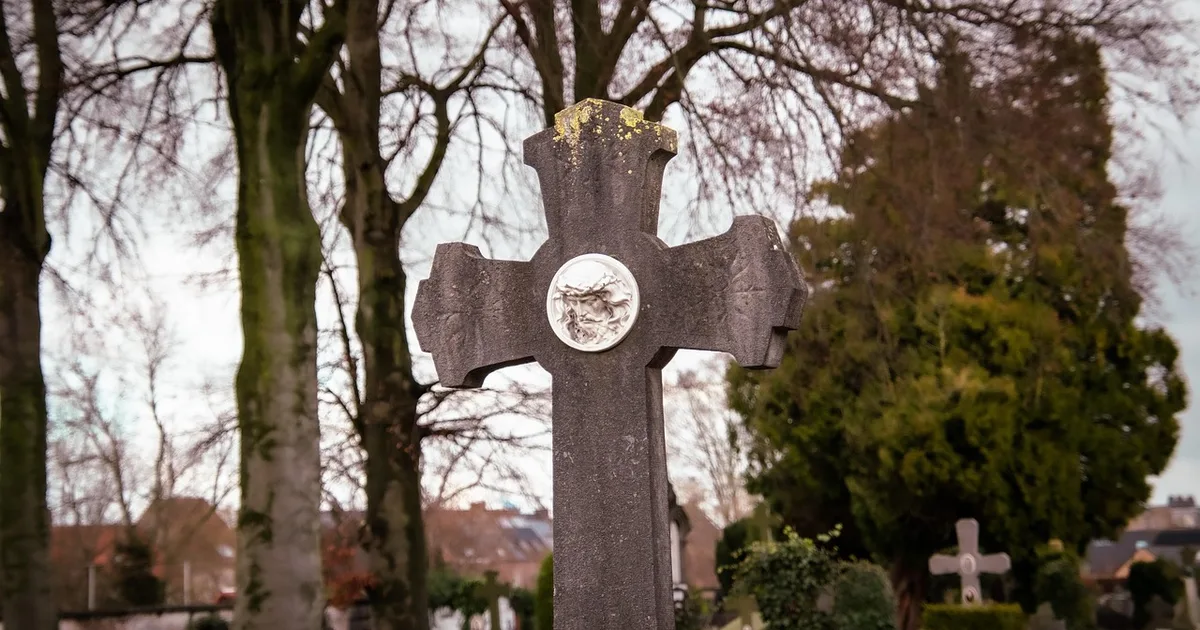 Erneuern Sie Ihren Glauben an Ostern: Ein Wegweiser zur Auferstehung