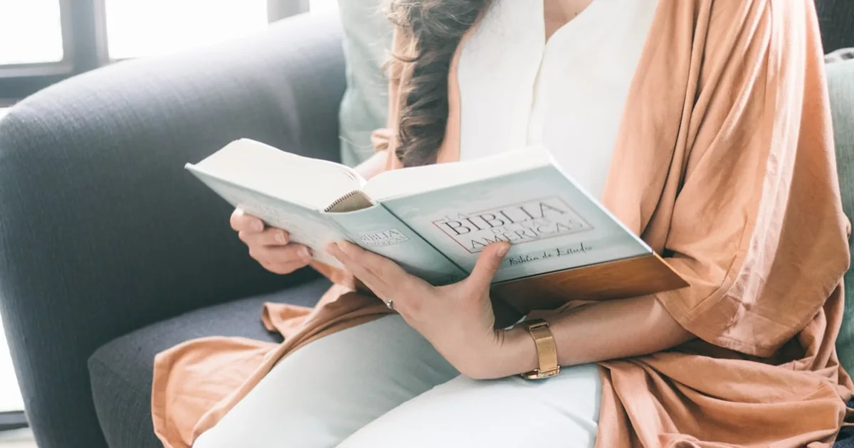 Faith and Courage: Lessons from Biblical Women (Free PDF Study)