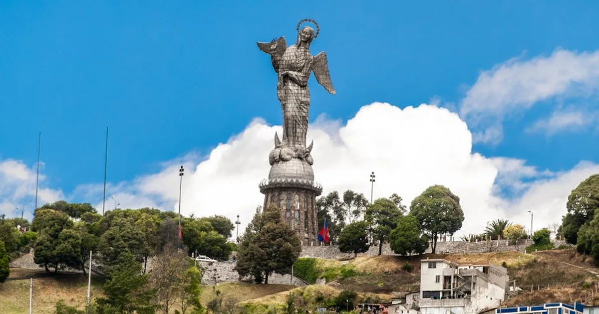 Nueva presidenta de Costa Rica inicia su gobierno con un acto de fe