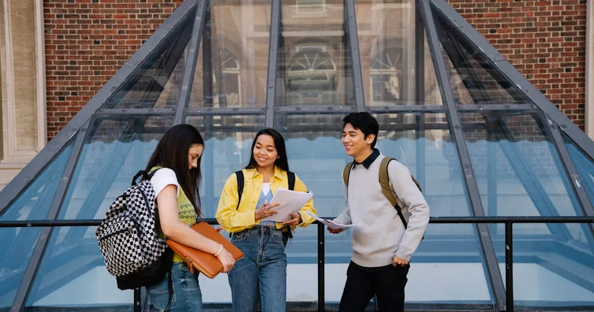 University Christians: Navigating Faith and Learning in Today's Academic World