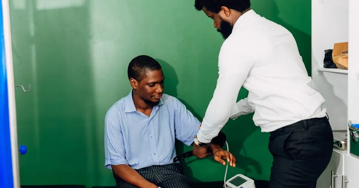 Papa Leone XIV in Guinea Equatoriale: La cura integrale della persona tra ospedale e università