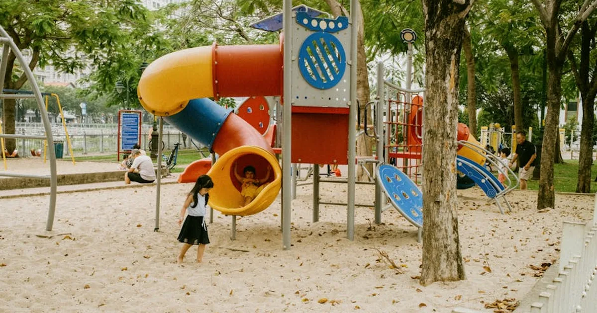 Cómo la prohibición de redes sociales en Australia ayuda a las familias a recuperar la niñez