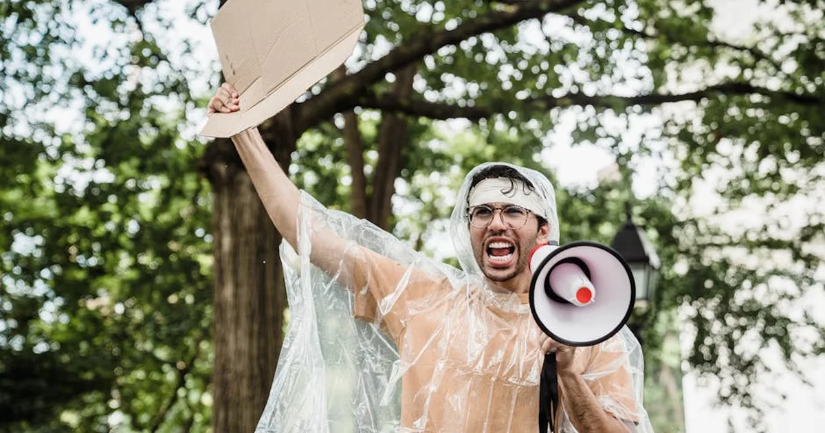 When Love Confronts Earthly Powers: The Christian Response to Injustice