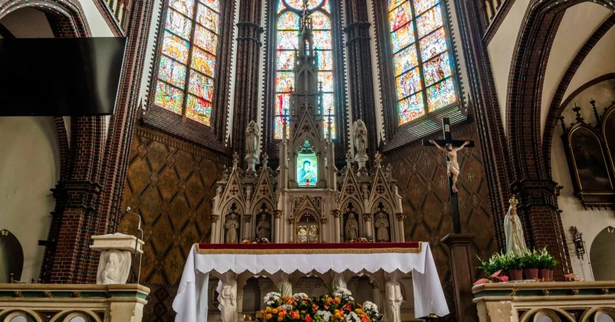 ¿Hay misa diaria entre semana cerca de mí? Encuentra el consuelo de la eucaristía