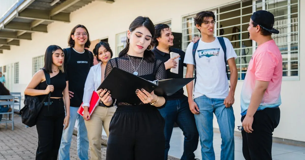 Jóvenes universitarios cristianos: Fe que ilumina el conocimiento en la sociedad actual