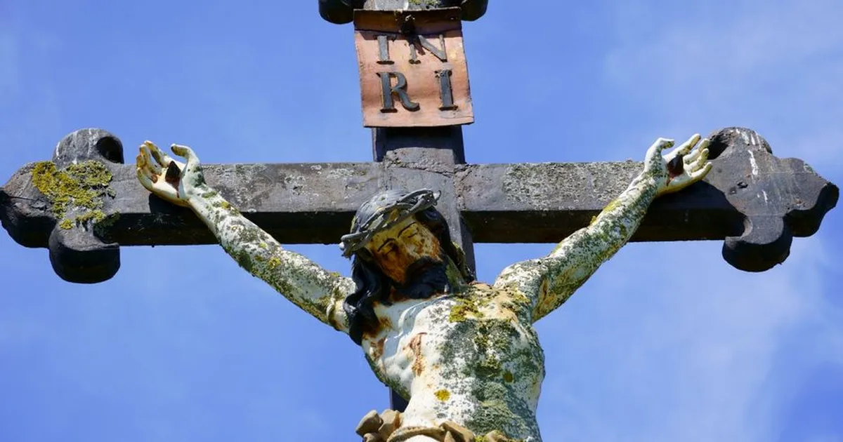 Kraft im allmächtigen Gott finden: Eine christliche Betrachtung