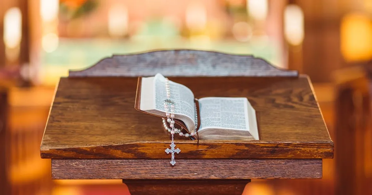 Uniendo a tu familia con la oración: claves bíblicas para el hogar