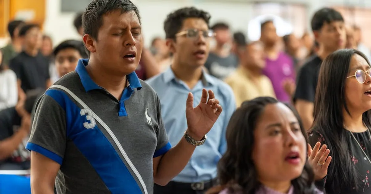 Vivir la fe en familia: La experiencia de los hogares Cenáculo