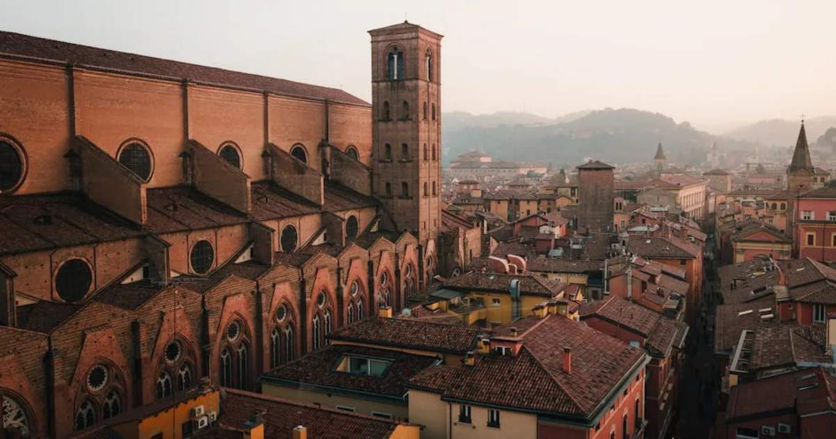 Bologna experimenta una primavera espiritual: la misión popular que renueva la fe comunitaria