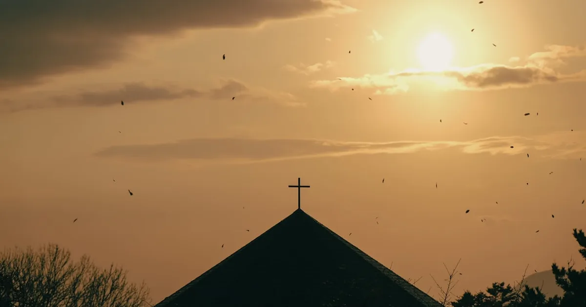 Leão XIV: A Igreja Peregrina Rumo à Pátria Celestial – Uma Esperança Viva