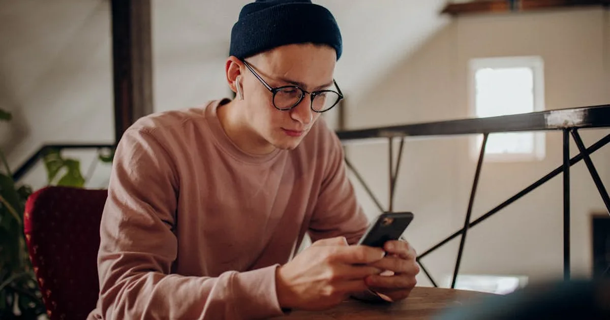 Digitale Gemeinschaft im Glauben: Wie wir soziale Medien bewusst nutzen können