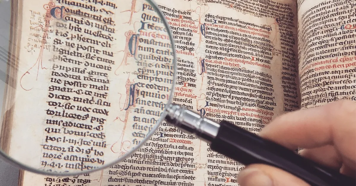 Tecnologia revela 42 páginas perdidas de manuscrito bíblico do século VI