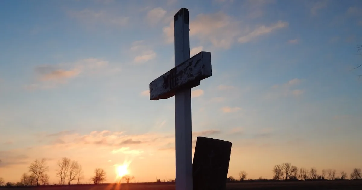 Encuentra a Dios en la oración: Un camino hacia la intimidad divina