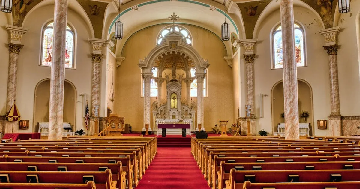 La Fe en Nuestros Días: Lo Que Nos Dicen las Cifras Sobre la Vida Religiosa en Estados Unidos