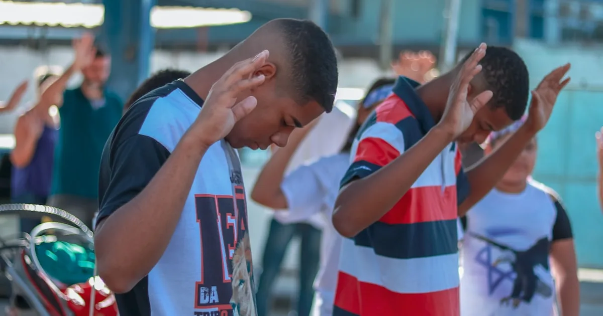 O Poder da Oração Materna: Como Mães Encontram Força para Interceder pelos Filhos