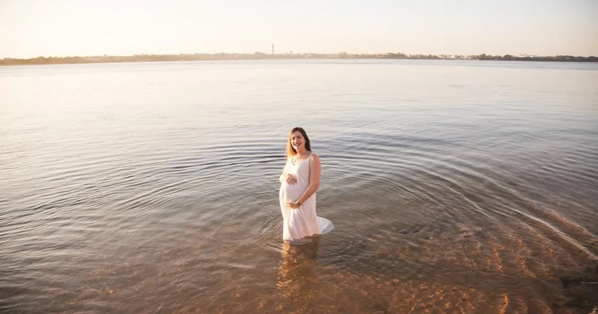 Fotógrafa cristiana regala sesión de maternidad y descubre el plan de Dios en Brasil