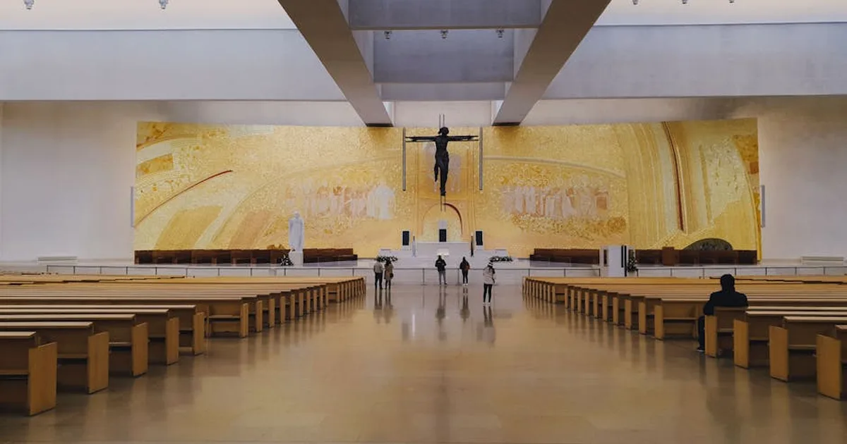 Comunidade Católica Celebra 25 Anos de Evangelização pela TV em Fátima