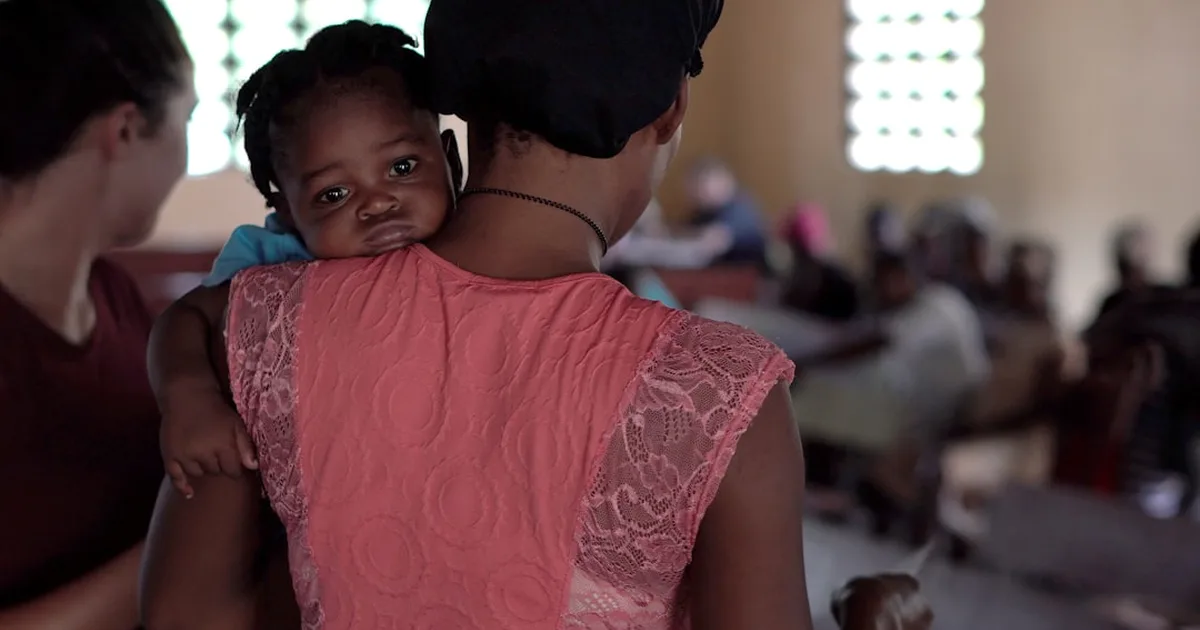 How the Church Can Support Struggling Mothers