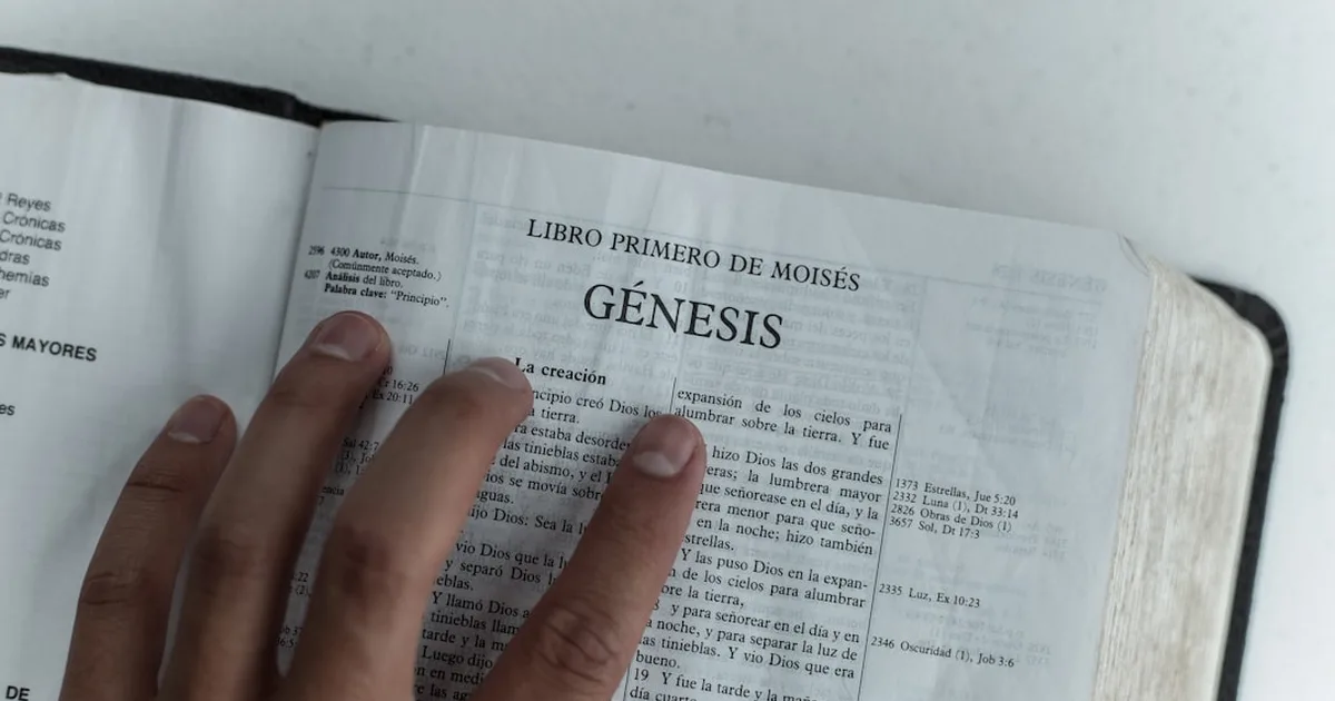 Génesis: El Amor de Dios en los Orígenes de Todo