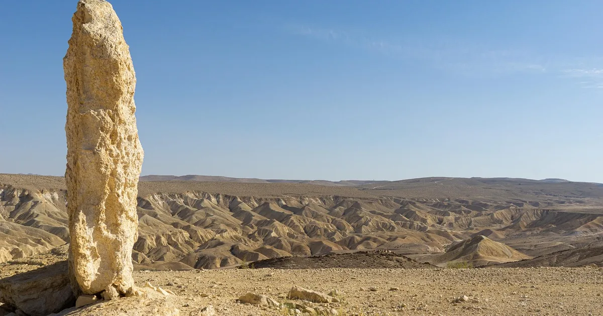 Lluvias torrenciales en Israel transforman el desierto en ríos caudalosos