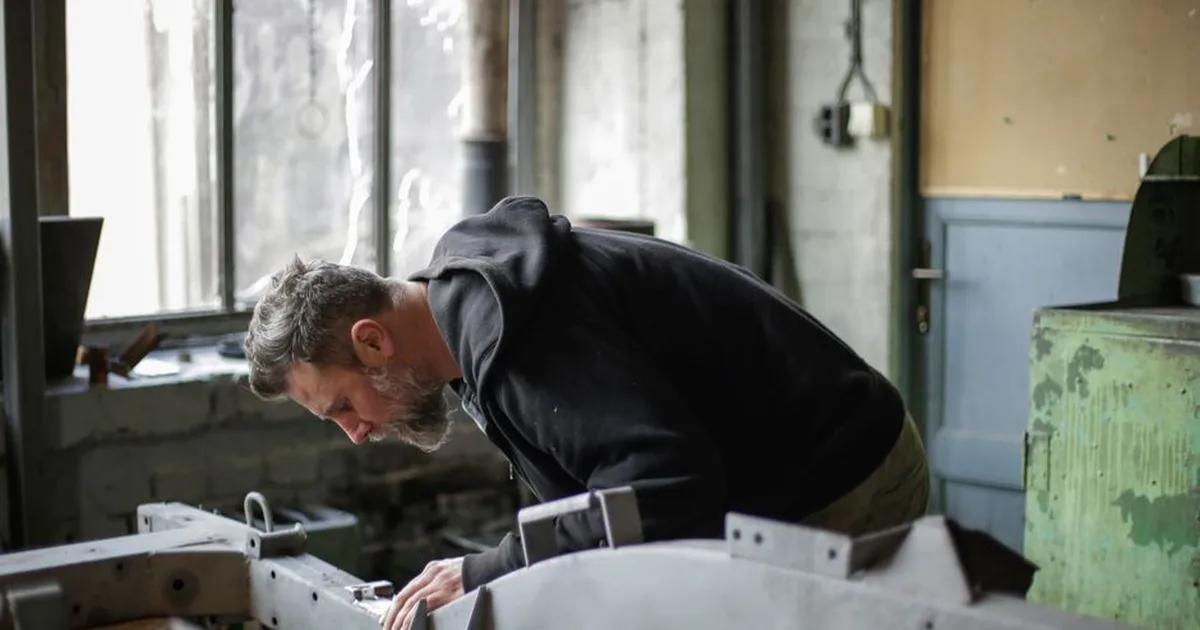 Honoring the Unsung Heroes: The Dignity of All Work: Perspectiva Cristiana