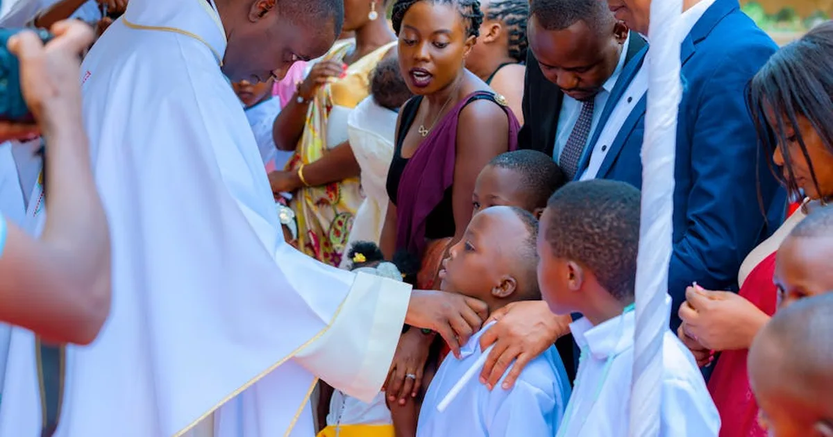 El Papa León XIV en Camerún: Un llamado a la renovación y esperanza para los jóvenes