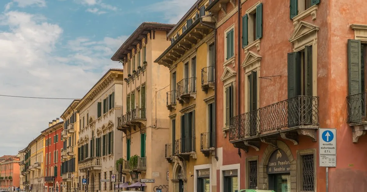 Affitti Brevi e Comunità: Come Proteggere la Casa e la Dignità delle Persone