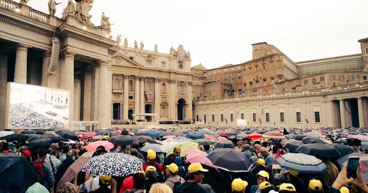 El legado de servicio del Cardenal Tscherrig: una vida dedicada a la unidad de la Iglesia