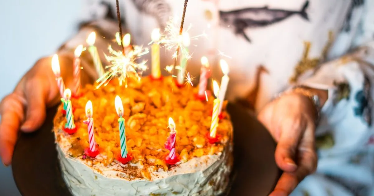 10 Versículos de Aniversário para Celebrar com Fé e Gratidão
