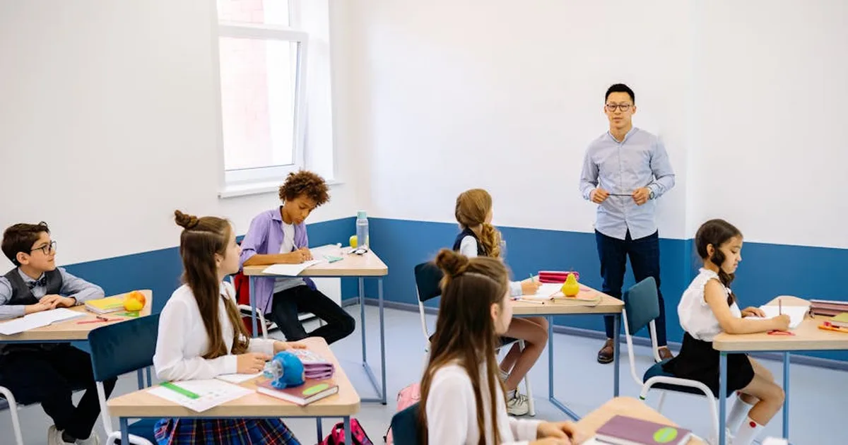 Educação na Fé para Todos: Uma Jornada de Diálogo e Valorização das Minorias