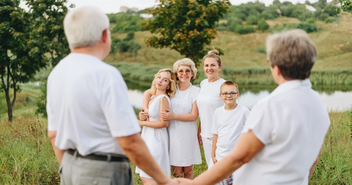 L'Unité par la Prière: Renforcer les Liens Familiaux Chrétiens