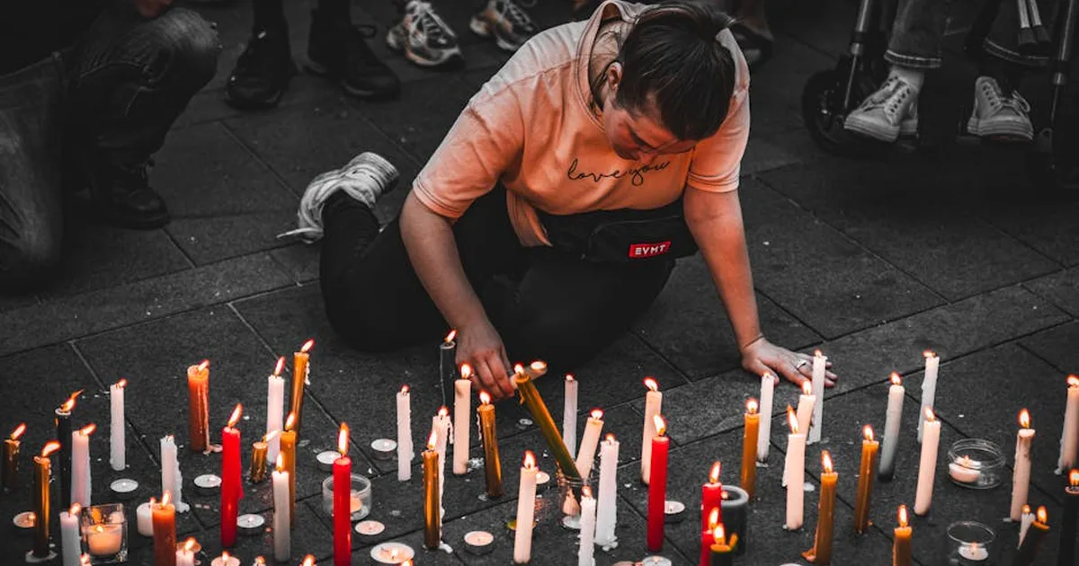 De la Desolación a la Esperanza: El Viaje de Fe de una Madre Tras la Pérdida