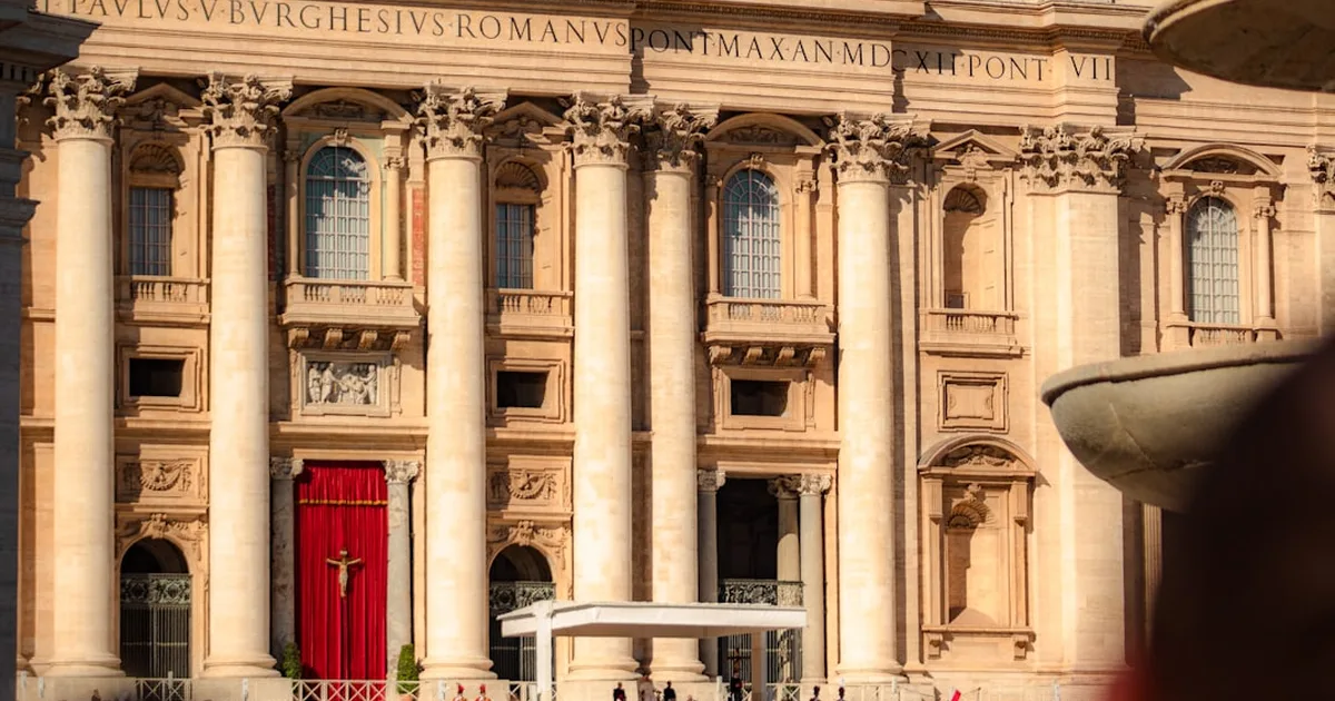 Las tres claves del sacerdocio según el Papa León XIV: una homilía para todos los cristianos