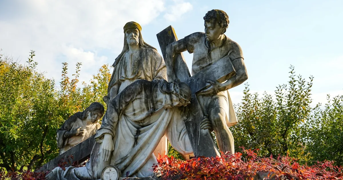 Via-Sacra: Um Caminho de Oração e Esperança com Jesus