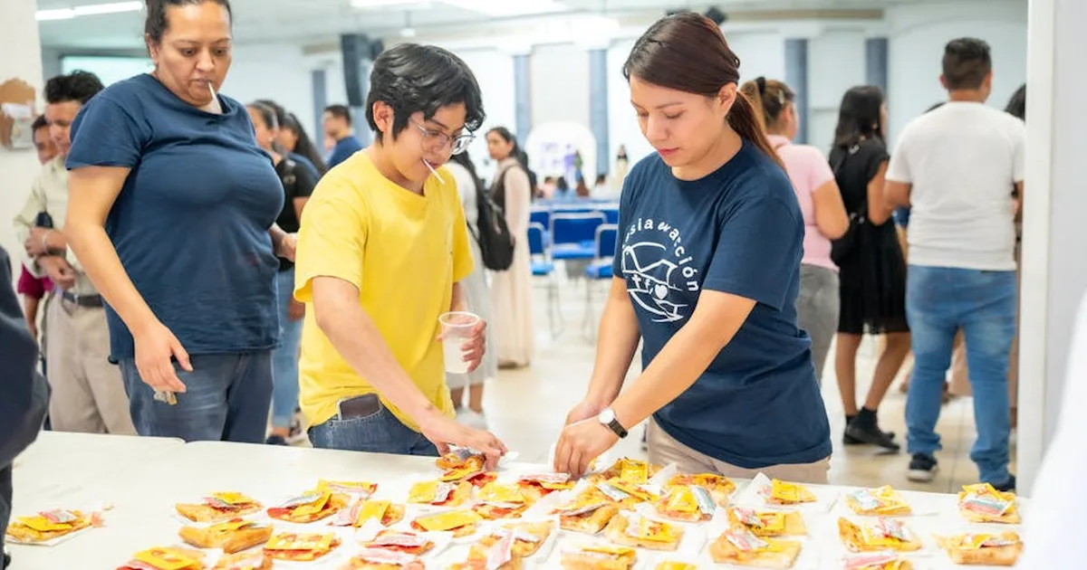 Jovens Cristãos Vivem a Parábola do Bom Samaritano em Encontro de Fé e Serviço Concreto