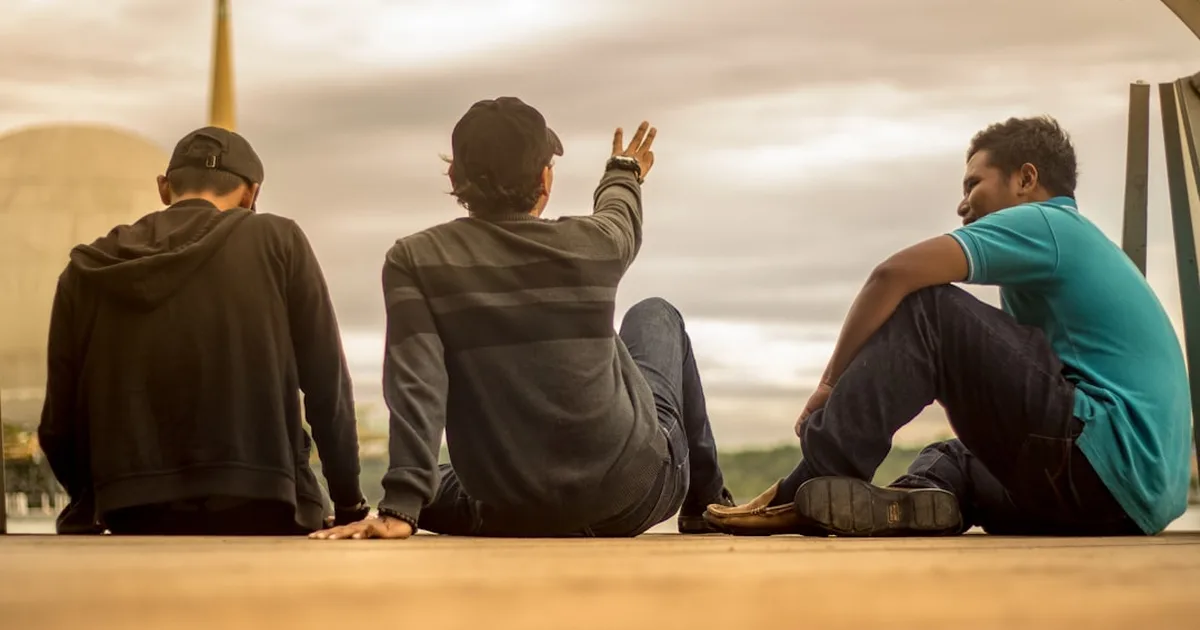 Costruire l'Unità nella Comunità Cristiana: Quando Coinvolgersi e Quando Fare un Passo Indietro
