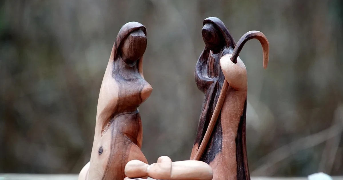 Christmas Devotional: Rediscovering the Heart of the Manger