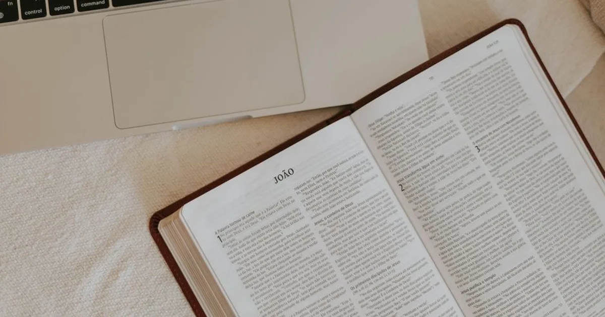 Leer la Biblia en línea: Tu fe al alcance de un clic