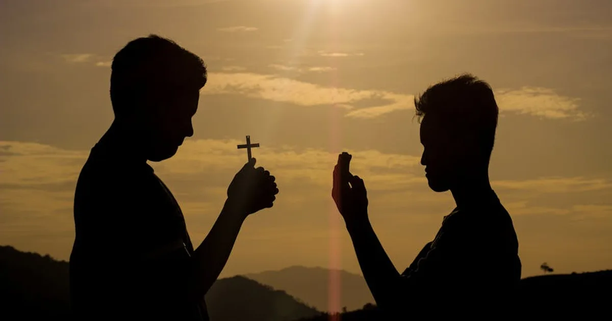 Fortaleza en la Oración: Encuentra Consuelo en Dios en Momentos Difíciles