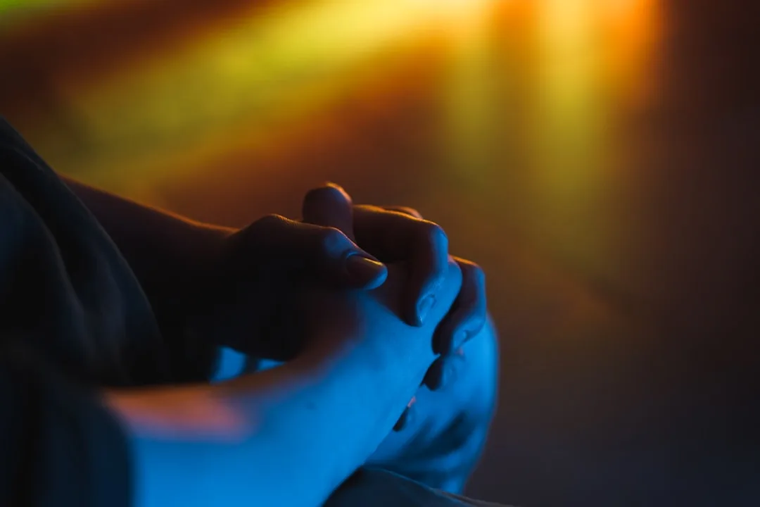 La Alegría que Nace del Amor Perfecto de Dios: Descubriendo Plenitud en Su Esencia