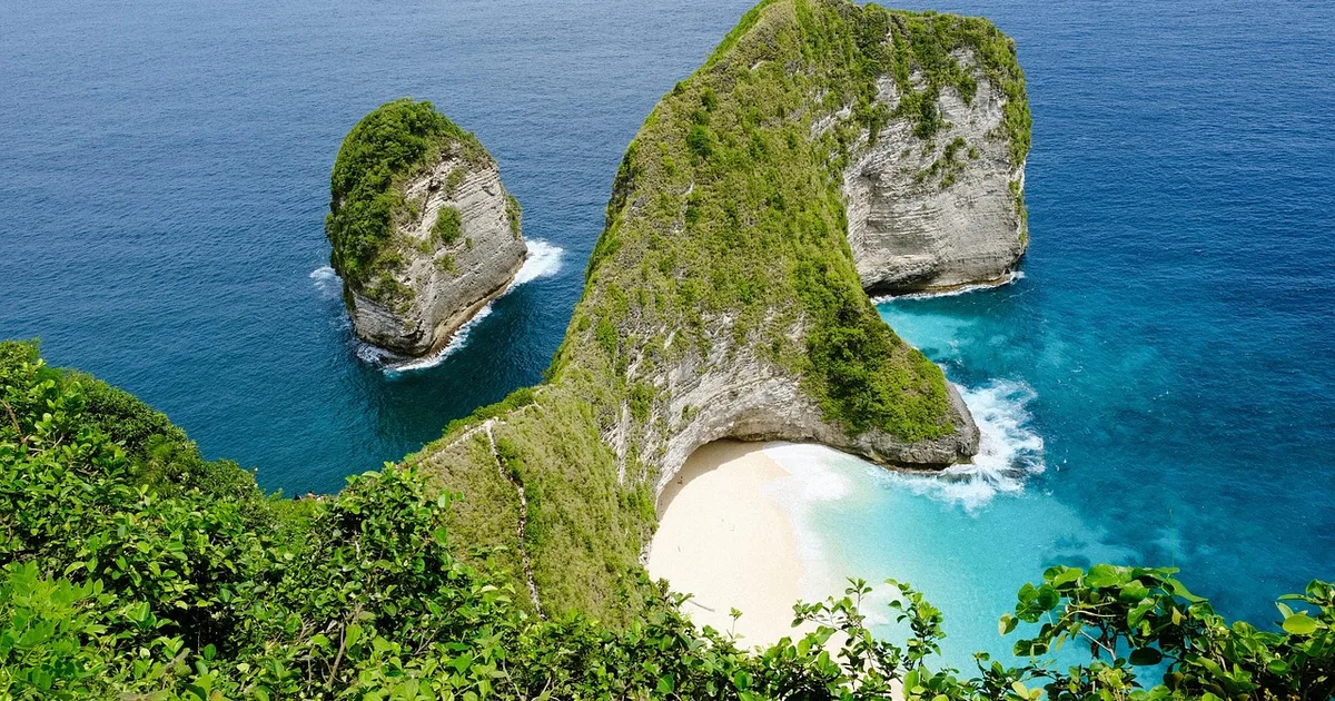 Navigating Interfaith Dialogue in Indonesia: A Christian Response of Truth and Love