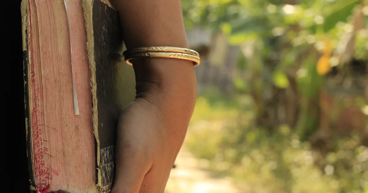 La Biblia: Tu guía para entender y vivir la fe cristiana