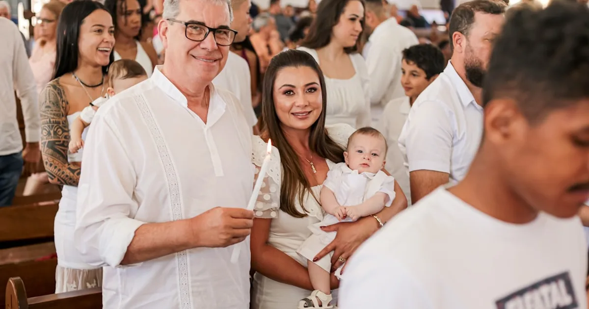 Aracaju Prayer Gathering: Christian Community Strengthens Family Bonds Through Faith
