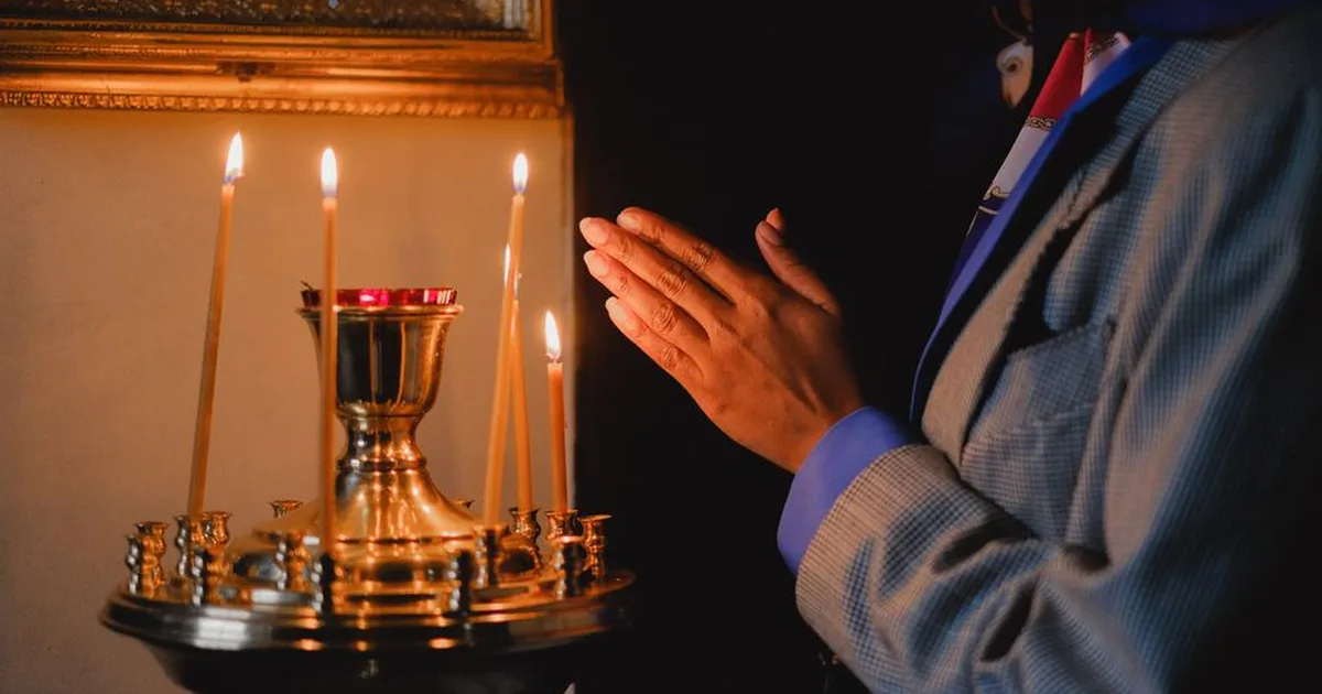Rosário Completo: Guia de Oração e Meditação Cristã