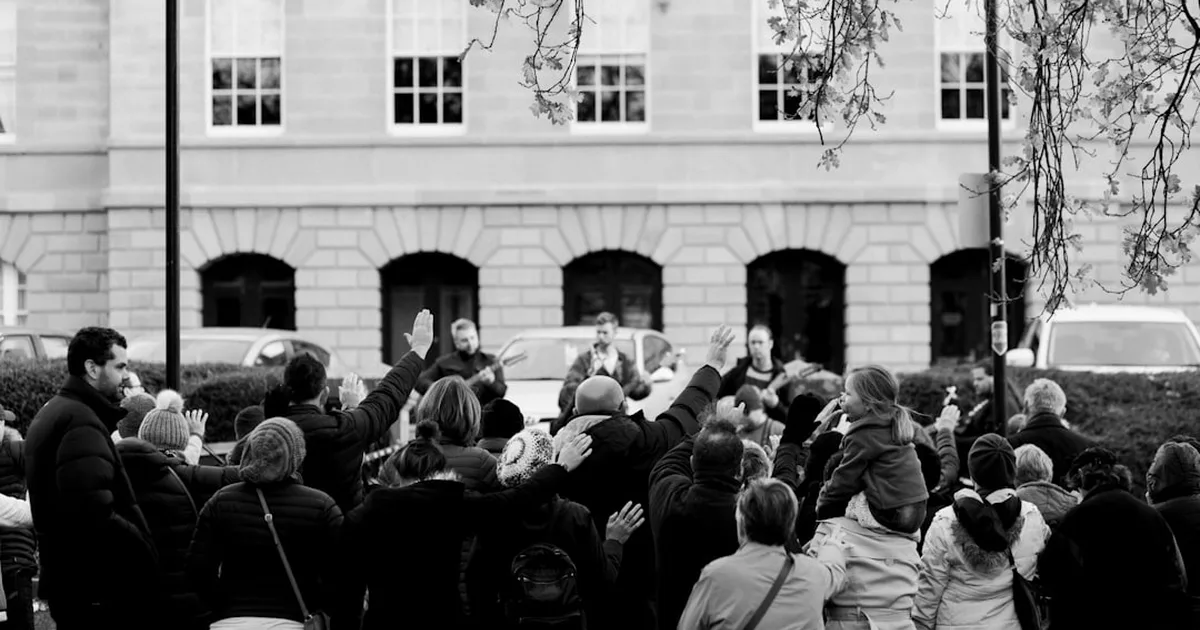 Trouver la force dans la dépendance à Dieu : 7 clés pour un ministère fécond