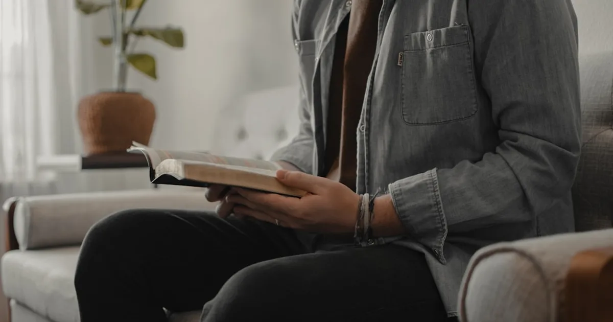 Morning Moments with God: How Starting Your Day in Prayer Changes Everything