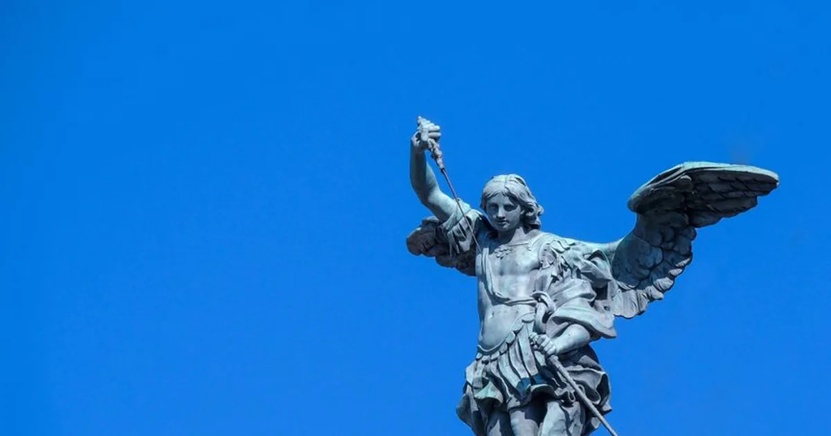 San Miguel Arcángel: Una Oración de Protección para tu Vida Diaria